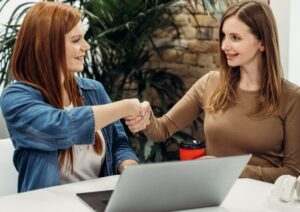 Leia mais sobre o artigo Marketing de relacionamento: uma estratégia essencial para fidelizar clientes